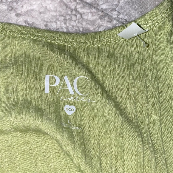 Pacsun NWT button up top - Picture 2 of 5